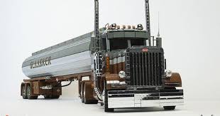 Lego Peterbilt 379 Tanker Truck Bricksonwheels Big Lego Peterbilt Peterbilt 379