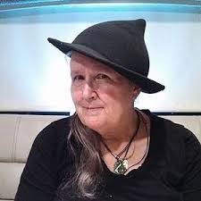 Lorna Freeman's Instagram, Twitter & Facebook