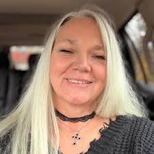 Trying to lose weight but can't just go without food. Give me some good  healthy meals and snacks to help with this( no peanut butter)