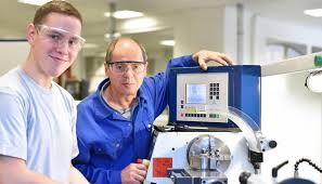 4.000 euros maximum par an pour une embauche à plein temps. 5 Bonnes Raisons D Embaucher Un Senior