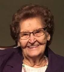 Dorothy Starling's Instagram, Twitter & Facebook