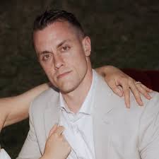 Colton Roy 🇨🇦 Builder of Apex Men (@thecoltonroy) • Instagram photos and  videos