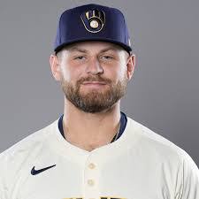 Andrew Damiani's Instagram, Twitter & Facebook