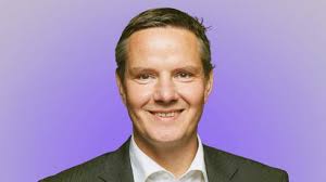 Kündigung: Abwägen zwischen Job behalten und Abfindung annehmen