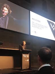 Maureen Thurston (@Designleverage)