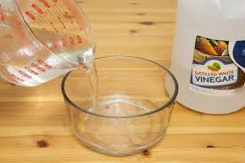 How To Restore Dry Hair With Vinegar White Vinegar For Hair Vinegar For Hair Vinegar Hair Rinse Recipe