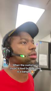 😂😂😂😂if they really play fein ima be fired #music #travisscott #fei...