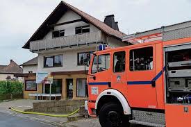 96264 altenkunstadt (3 km) 03.06.2021. Lichtenfels Burgkunstadt Zwei Verletzte Bei Brand In Mehrfamilienhaus Coburg Neue Presse Coburg