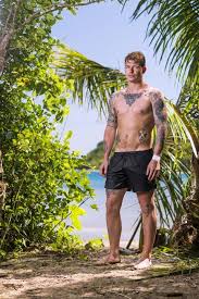 The show is produced by adventure line productions and broadcast on tf1. Robinson Alexander Home Facebook