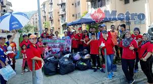 Walaupun kepenatan dan keletihan, namun kami tetap berasa gembira kerana taman perumahan. Ini Baru Rakyat First Class