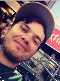 Dave Looper's Instagram, Twitter & Facebook