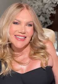 #DesapegaOLX Sendo modelo de maquiagem para pele madura  #cursoprofissionaldemaquiagem #maquiagempelemadura #rachelperesoficial