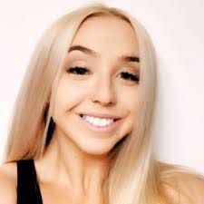 Halie Hobaugh's Instagram, Twitter & Facebook