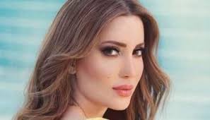 دافعت الفنانة نسرين طافش عن نفسها وسط الشائعات التي تطالها باعتبارها السبب بتوتر العلاقة بين أصالة وطارق العريان الذي أكد احترامه لأم أولاده رغم انفصالهما. Beirut Weather 29 91 C 15 Jul 2021 17 00 05 Menu Ø§Ù„Ø±Ø¦ÙŠØ³ÙŠØ© Ø§Ù„Ù…Ø±Ø¯Ù‡ Ø£Ø®Ø¨Ø§Ø± Ù…Ù‡Ù…Ø© Ø±ÙŠØ¨ÙˆØ±ØªØ§Ø¬ ØµØ­Ø© Ø¥Ù‚ØªØµØ§Ø¯ Ø±ÙŠØ§Ø¶Ø© Ø¨ÙŠØ¦Ø© Ù…Ù†ÙˆØ¹Ø§Øª Ø¹Ù„ÙˆÙ… Ùˆ ØªÙƒÙ†ÙˆÙ„ÙˆØ¬ÙŠØ§ Ù‚Ø¶Ø§Ø¡ Ùˆ Ø£Ù…Ù† Ø¥ØªØµÙ„ Ø¨Ù†Ø§ October 27 2020 Ù…Ù† Ø®Ø·Ù Ù‚Ù„Ø¨ Ù†Ø³Ø±ÙŠÙ† Ø·Ø§ÙØ´ Ø¹Ù„Ù‰ Ù‡Ø§Ù…Ø´ ØªÙˆØ§Ø¬Ø¯Ù‡Ø§ ÙÙŠ Ù…Ù‡Ø±Ø¬Ø§Ù† Ø§Ù„Ø¬ÙˆÙ†Ø© Ø§Ù„Ø³ÙŠÙ†Ù…Ø§Ø¦ÙŠ Ø¨Ø¯ÙˆØ±ØªÙ‡