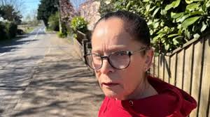 Road sign changed from America to Mexico in Donald Trump joke