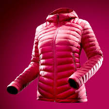 Avant de choisir votre manteau duvet femme, notez bien que plus la proportion de duvet est grande, plus la chaleur que vous ressentirez sera importante sans toutefois alourdir votre manteau ou votre. Manteau De Randonnee En Montagne En Duvet Trek 100 Femmes Decathlon