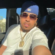 Divina Martinez (@divine1sf)