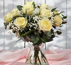 Next day luxury flowers at monsoon flowers, we are proud to offer next day luxury flower delivery to suit all special occasions. Homeland Florists 12 Large White Rose Bouquet Delivered Fresh Flowers Uk Next Day Delivery Send The Perfect Floral Gift Buy Online In Aruba At Aruba Desertcart Com Productid 62986150