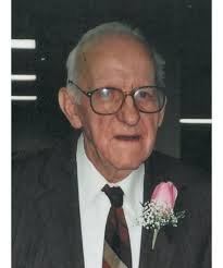 Arnold Bloomquist Obituary (1921