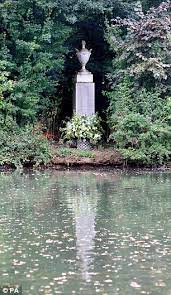 So it is perhaps fitting that in death diana, princess of wales, will be buried on an island in the grounds of her ancestral home, althorp park, in northamptonshire. Princess Diana S Resting Place To Get Multi Million Pound Facelift Daily Mail Online
