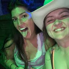 Ellen Harrell (@ellen_harrell_) • Instagram photos and videos