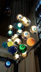 Con scritti del bocci su fessbuc, tranne quelli con l'* (la praivasi è spalancata, quindi puoi leggerli anche se non sei iscritto). Glass Ball Chandeliers Wonderfully Magical Lighting By Bocci