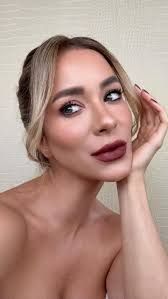 Jeito fácil para fazer uma maquiagem harmônica e prática! 🥰, Lápis  Diorshow Stylo cor Pearly Ruby da @diorbeauty