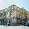 Admira su estructura al mismo tiempo que conoces la avenida 9 de julio. 1