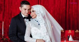 Ulang tahun perkahwinan adalah salah satu acara yang paling istimewa. Sambut Ulang Tahun Perkahwinan Mengapa Penting Untuk Pasangan Suami Isteri Boleh Ikut Cara Che Ta Hijabista