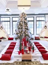 Maybe you would like to learn more about one of these? Christmas Picnic Party Fiesta De Navidad Festa De Natal Festa Di Natale Indoor Picnic White Christmas Decor Picnic Decorations