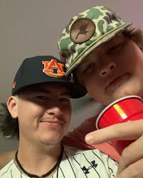 Austin “Jimmy” Embrey 🧃🇲🇽 (@austinembrey5) • Instagram photos and videos