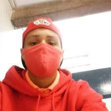 Elvis Moreno's Instagram, Twitter & Facebook