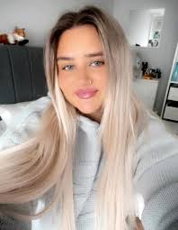 My name is Millie, and I'm offering babysitting services in Auckland. I  hold a qualification in Early Years Education and have 4 years of  experience working in a nursery, supporting children from