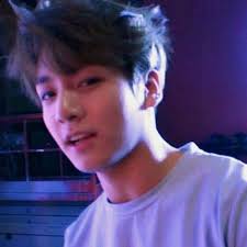  Duyung Ganteng 2 Chapter 35 Selebritas Orang Wajah