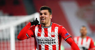 Overview of all signed and sold players of club psv eindhoven for the current season. Joel Piroe Has Only Now Really Noticed How Many People Sympathize With Psv I Want To Keep More Good Memories Of This Season Psv Netherlands News Live