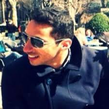 Simone Youssef (@Simonieburger)