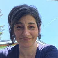 Kelly Parrott's Instagram, Twitter & Facebook