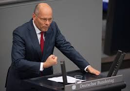 Rt deutsch ist vor ort und hat die delegierten nach ihren erwartungen an den parteitag befragt. Cdu Parteitag 2021 Ratinger Politiker Will Laschet Wahlen