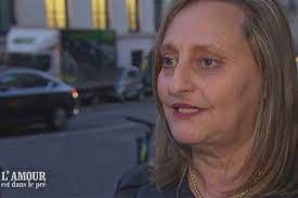 Dans cette téléréalité, cinq agriculteurs à la recherche du grand amour accueillent sur leur ferme trois prétendant(e)s. L Amour Est Dans Le Pre Marie Rose Amoureuse Pour La 1ere Fois Des Sa Rencontre