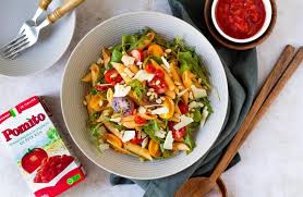 Spaghettisalat mit rucola & pesto. Nudelsalat Mit Pesto Rosso Rucola Und Parmesan Cookiteasy By Simone Kemptner