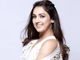 Neeti mohan performs chandralekha (konjam nilavu) from the mani ratnam movie thiruda thiruda. Mersalaayiten Singer Neeti Mohan To Tie The Knot Tamil Movie News Times Of India