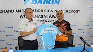 Azizulhasni awang meraih pingat emas dalam acara pecut individu menewaskan tomohiro fukaya dari jepun Pocket Rocket Man Is Face Of Daikin