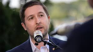 Grayscale taps Goldman Sachs' Peter Mintzberg to succeed Michael  Sonnenshein as CEO