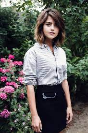 1001 Idees Comment Adopter Une Coupe De Cheveux Pour Visage Rond Coupe De Cheveux Cheveux Idees De Coupe De Cheveux