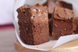 Battle Food 30 Brownie Croustillant Au Beurre De Cacahuete Riz Souffle Chapeau Melon En 2020 Riz Souffle Beurre De Cacahuete Croustillant