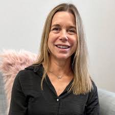 Susie Vick's Instagram, Twitter & Facebook