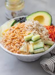 The japanese recipe seasons minced tuna with a special mayonnaise, sriracha sauce, chile peppers, and sesame oil. Tuna Bowl Recipe So Easy You Can Make It With Your Eyes Closed