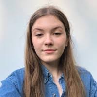 Suzanne Vang's Instagram, Twitter & Facebook