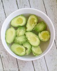 The best way to prevent guacamole from browning if you want to save your guac for later, store it in the fridge with citrus juice squeezed over it. Best Ever Guacamole How To Keep Guacamole From Turning Brown