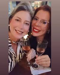 Karen Carrera Schroeder (@karencarreraschroeder) • Threads, Say more